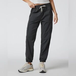 Vuori Scout Joggers in Vintage Black